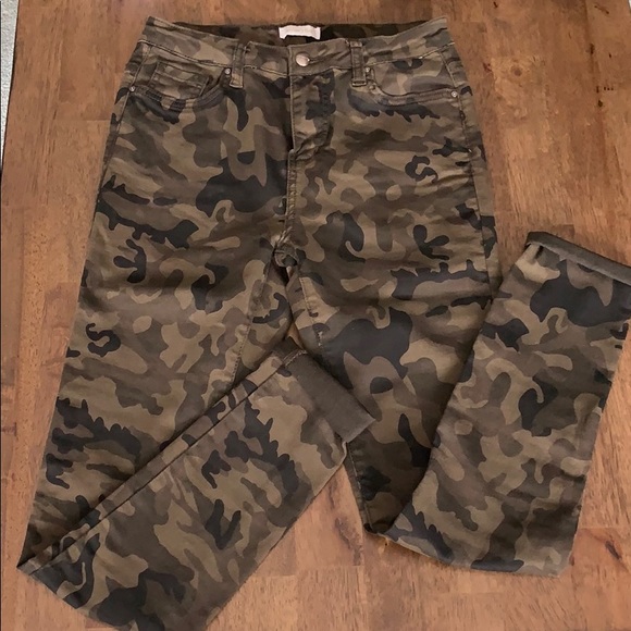 Amaryllis Muted Skinny Camo Jeans - Picture 5 of 7